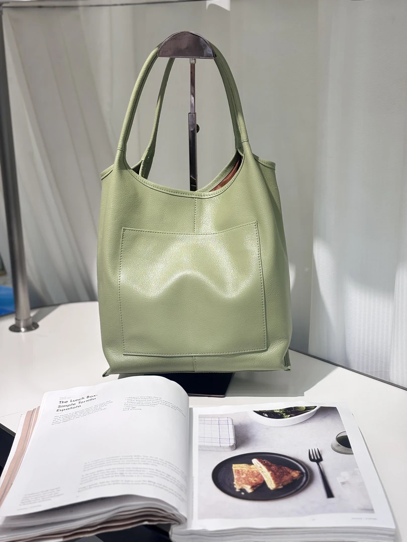 购物袋垃圾袋真皮ol纯色托特包单肩包经典大容量轻奢春日慢人风