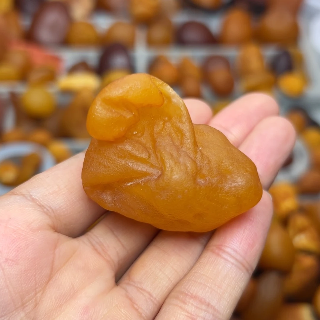 未镶嵌琥珀裸石天然蜜蜡