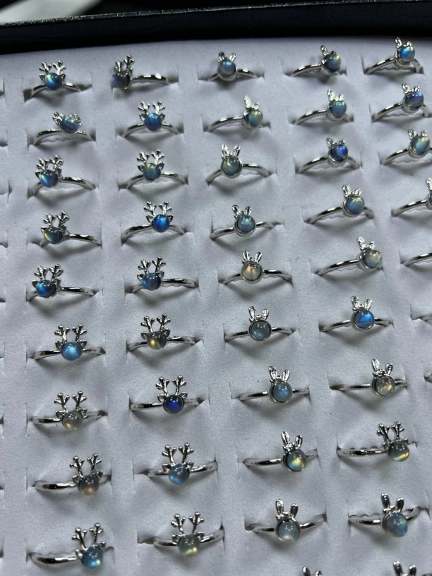 灰月光戒指随机发一个Z09