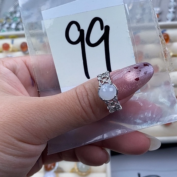 翡翠未镶嵌戒指缅甸