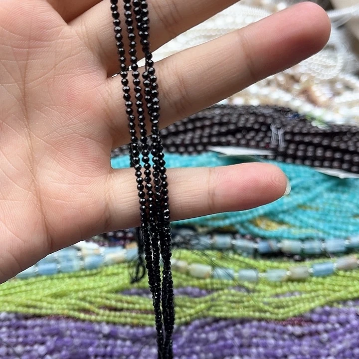 未镶嵌玛瑙/玉髓珠宝半成品一条2mm左右黑尖晶刻面