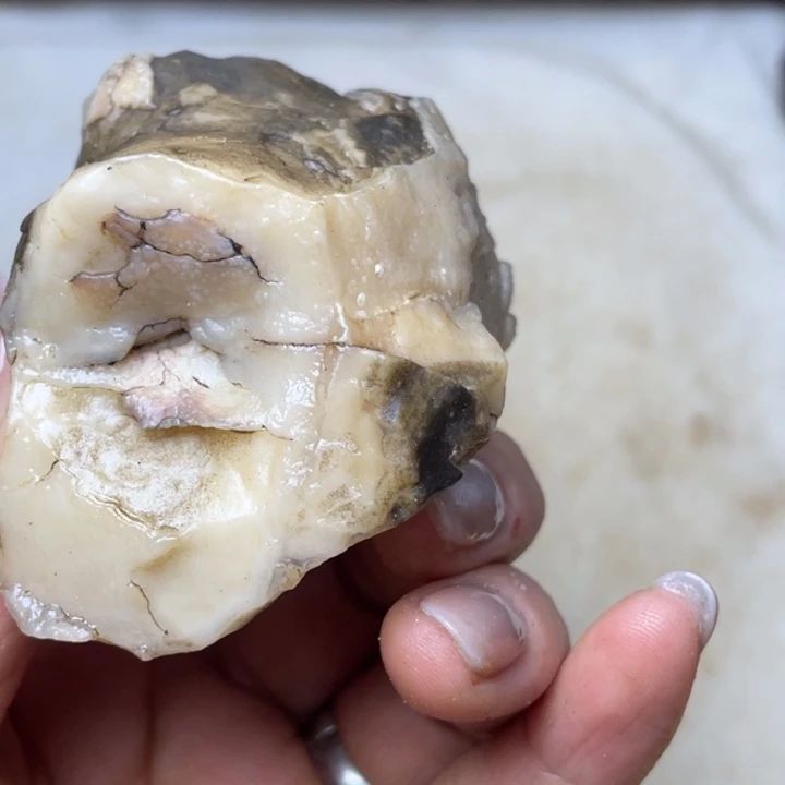 小***强石材戈壁牧民美石原石