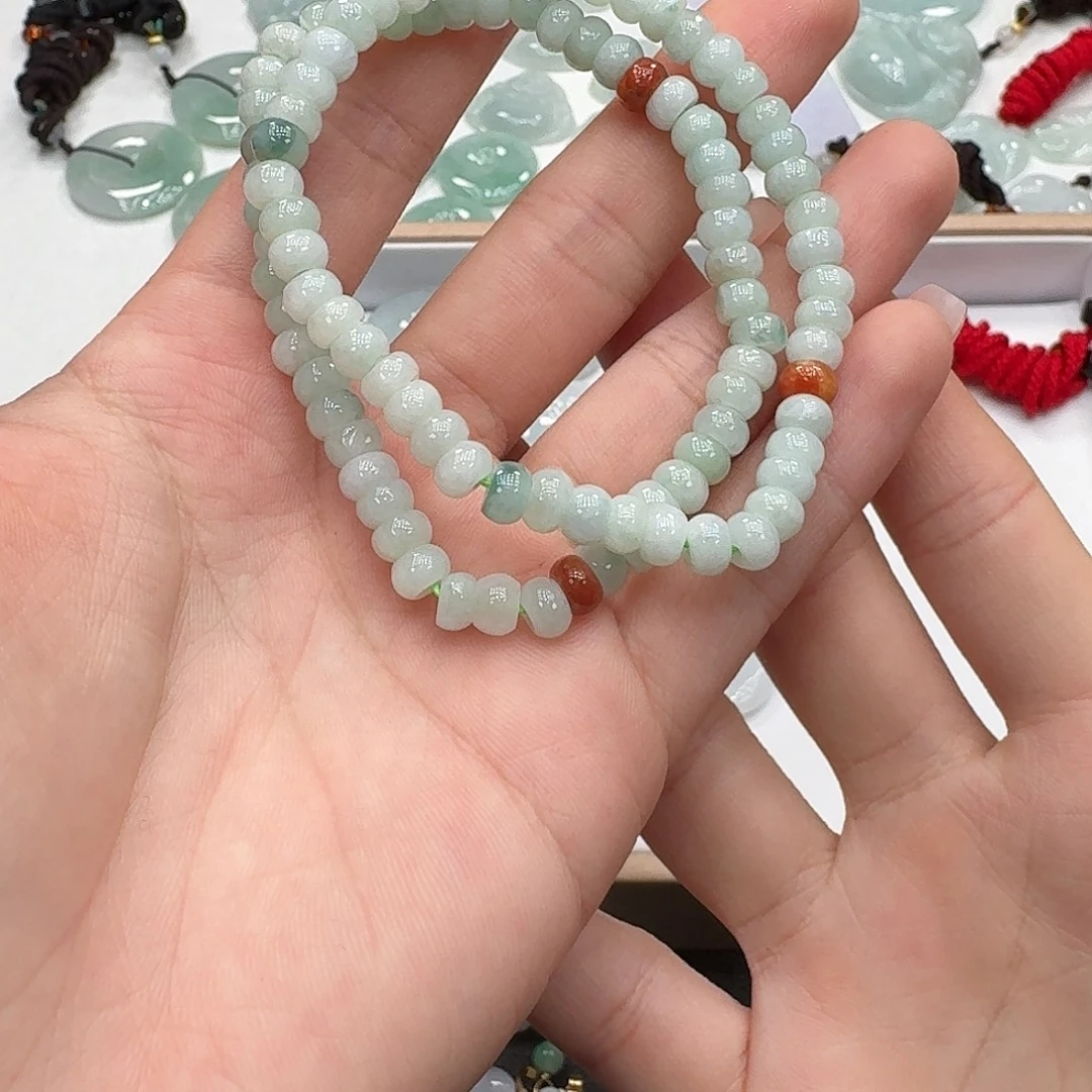 翡翠未镶嵌手串多样性发其一