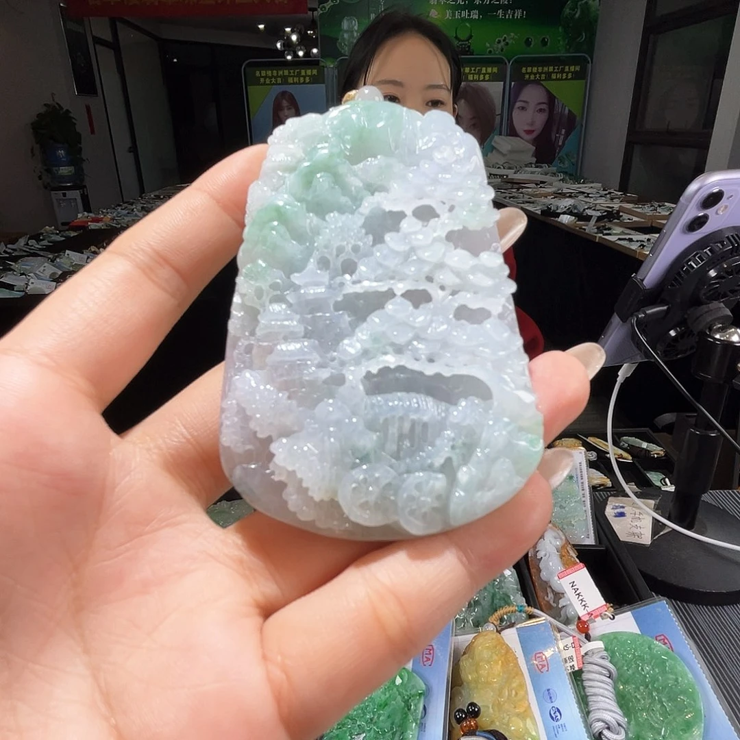 颈饰未镶嵌翡翠一