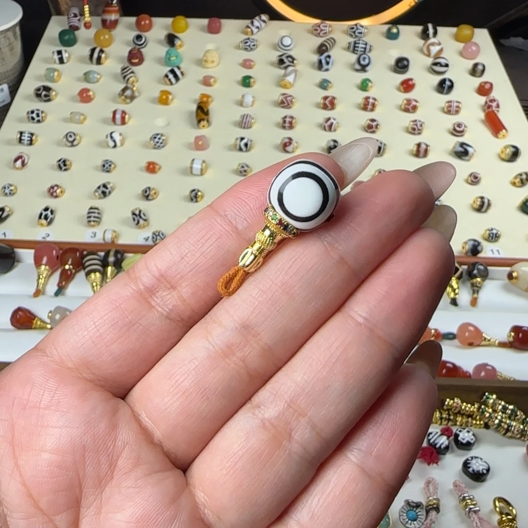 H***H玛瑙/玉髓未镶嵌单珠顶珠配珠搭配