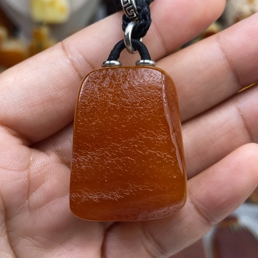 【闪购商品】琥珀颈饰未镶嵌