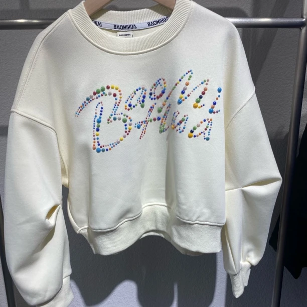 1073儿童常规短款卫衣