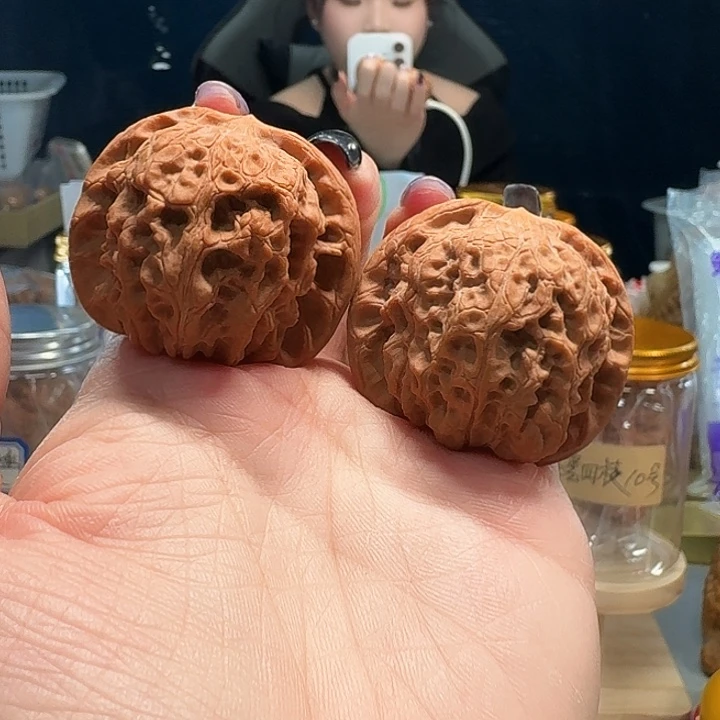 吊坠桃核血麒麟39尺