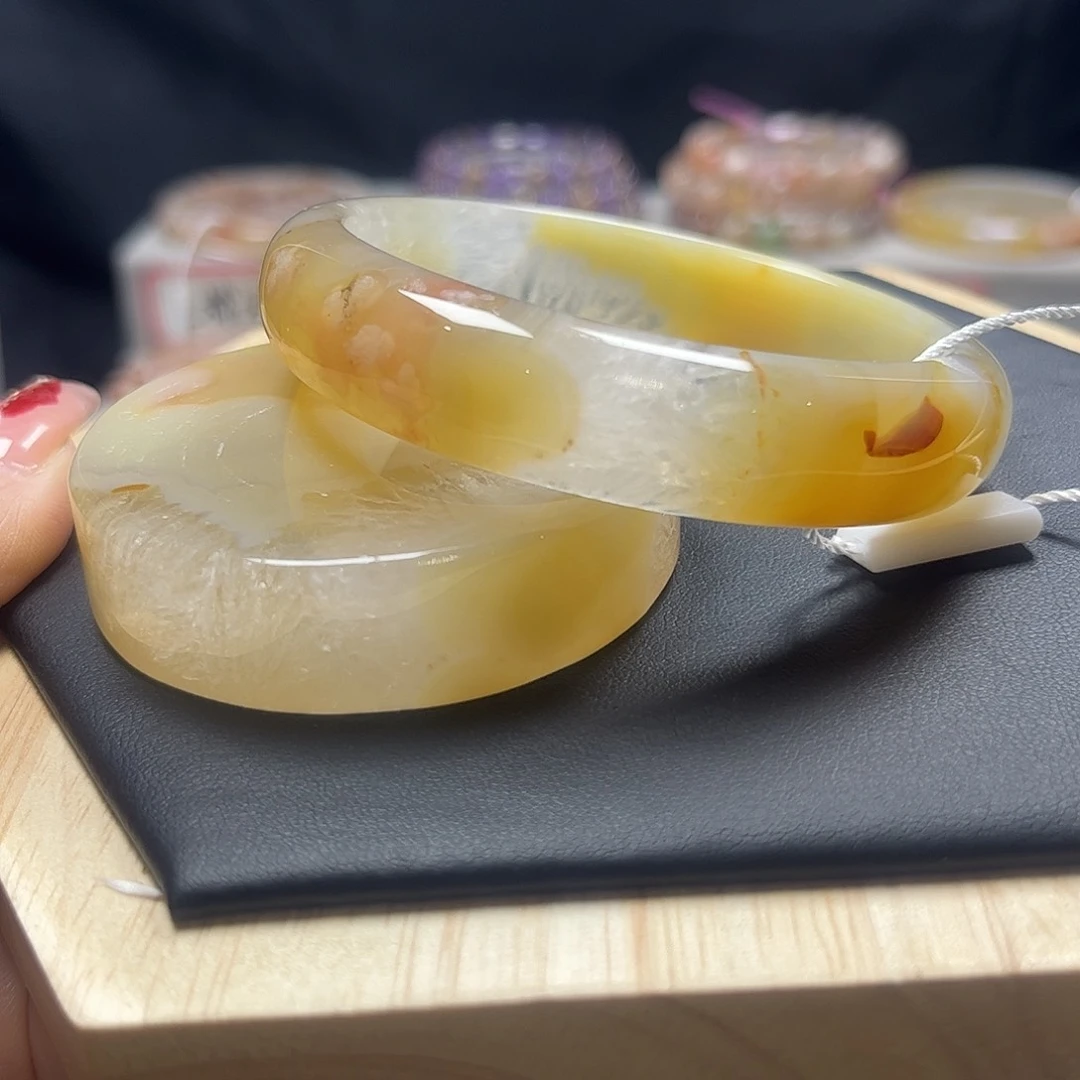 玛瑙/玉髓手镯未镶嵌甜*圈