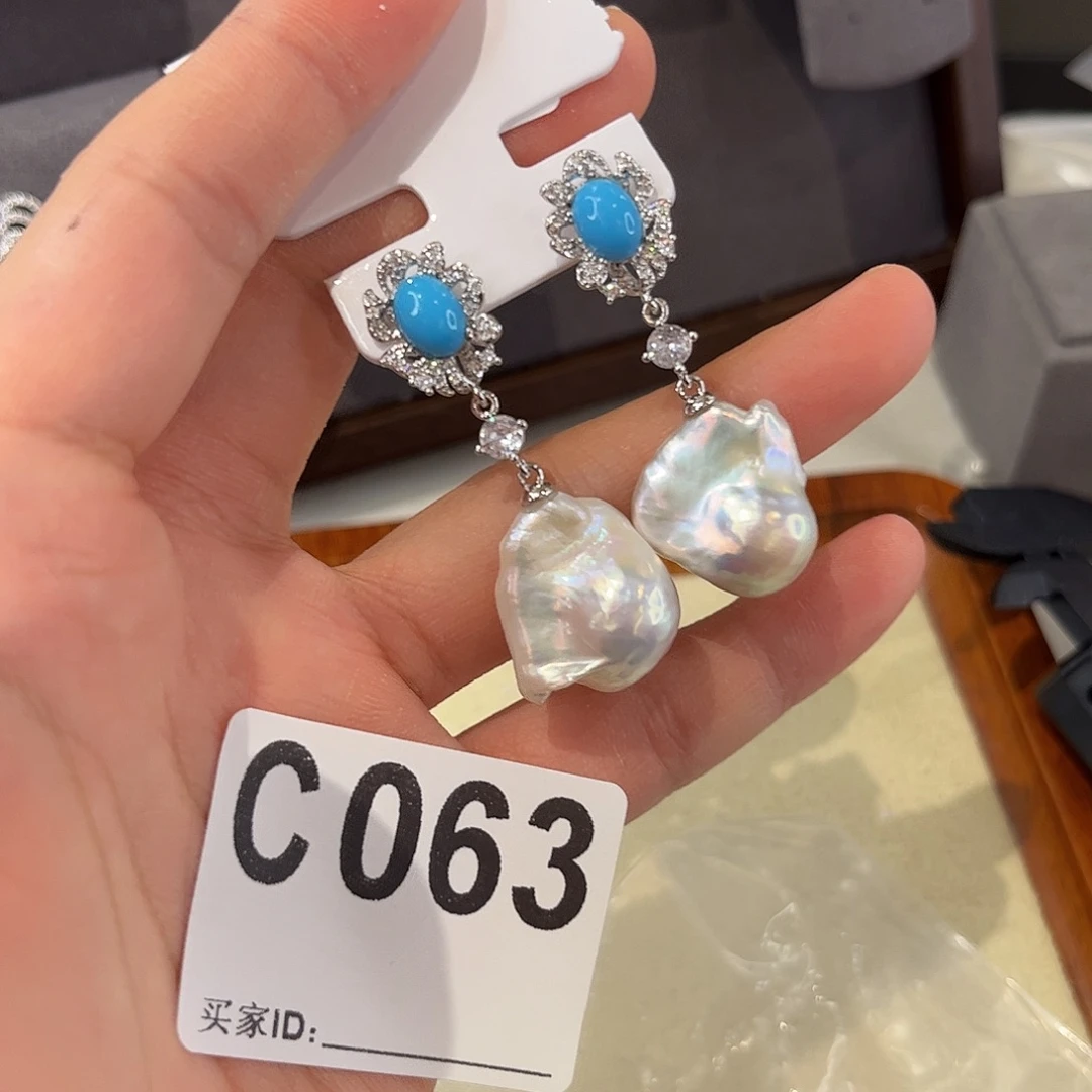 合金耳饰淡水珍珠