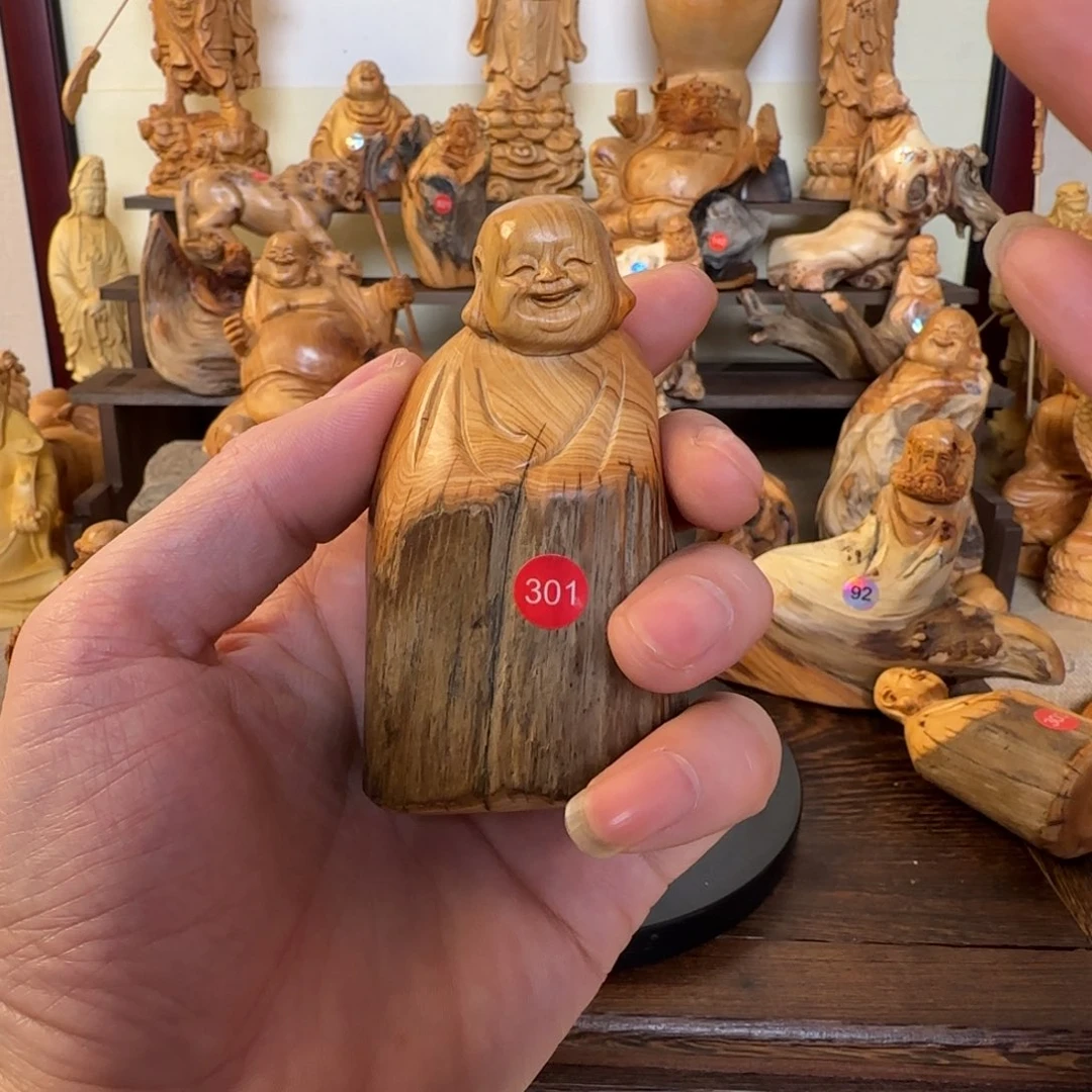 崖柏小木匠艺雕一物一拍