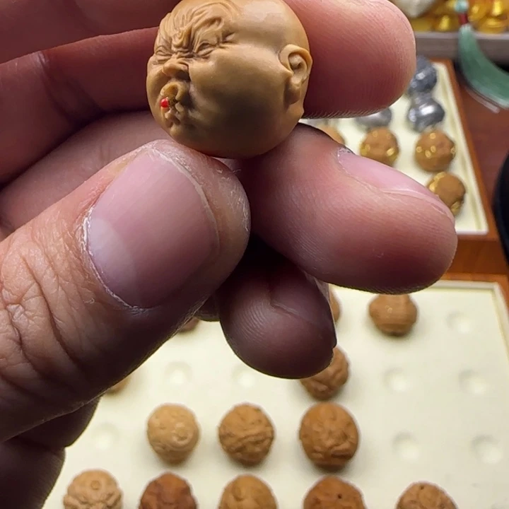 纯手工猴头雕刻烟胖子