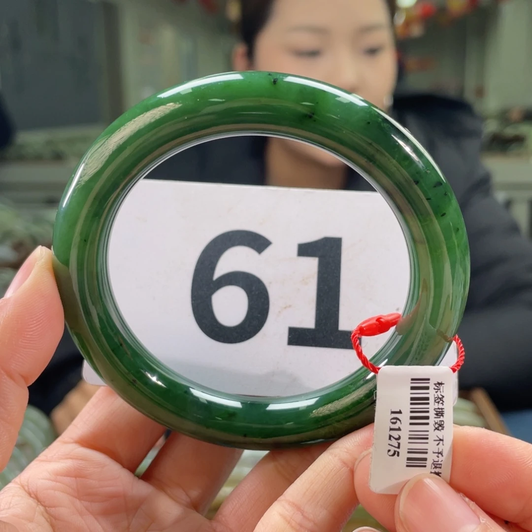 未镶嵌手镯和田玉微瑕