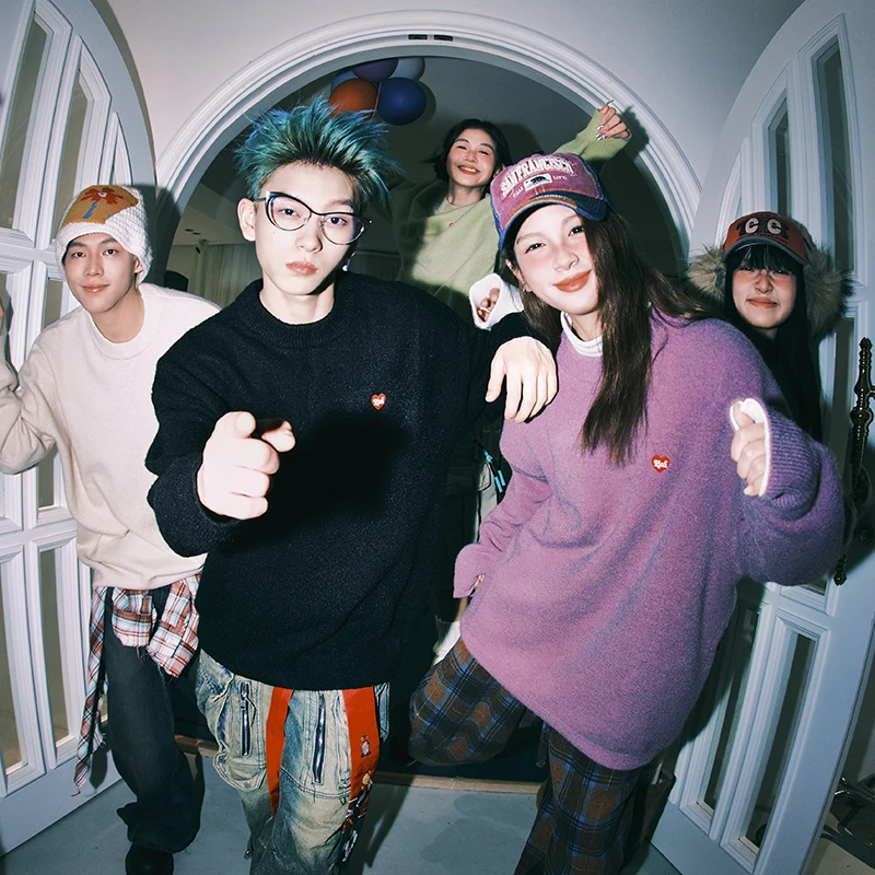 RICHDEER｜潮牌爱心刺绣毛衣男女宽松纯色简约新年情侣针织线衣