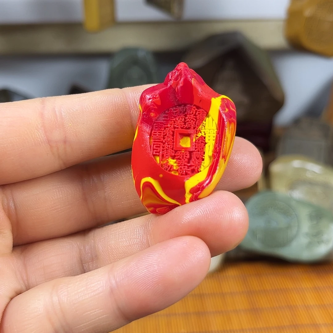 新疆戈壁石原石雕刻4