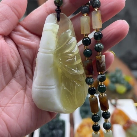 岫玉未镶嵌挂件挂件