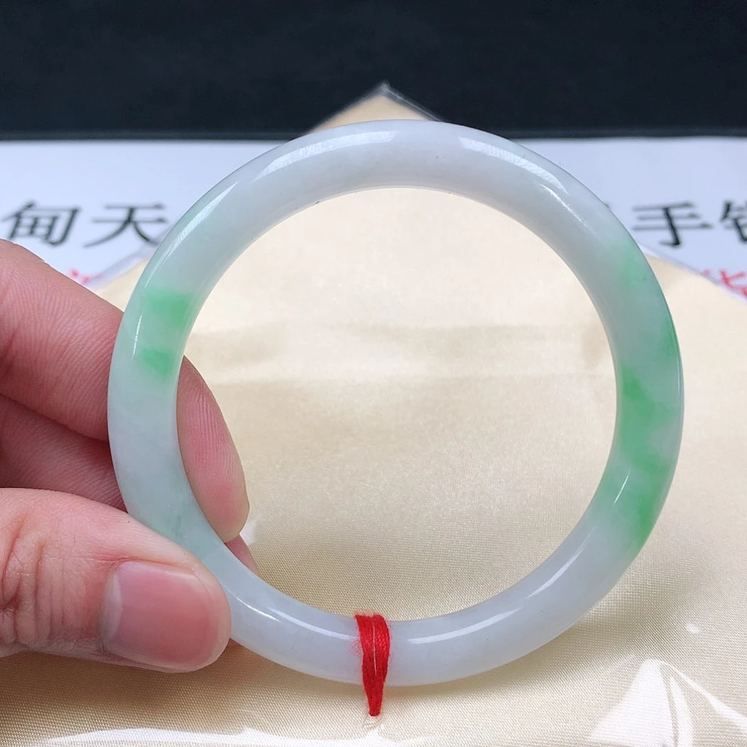 翡翠手镯未镶嵌圈57