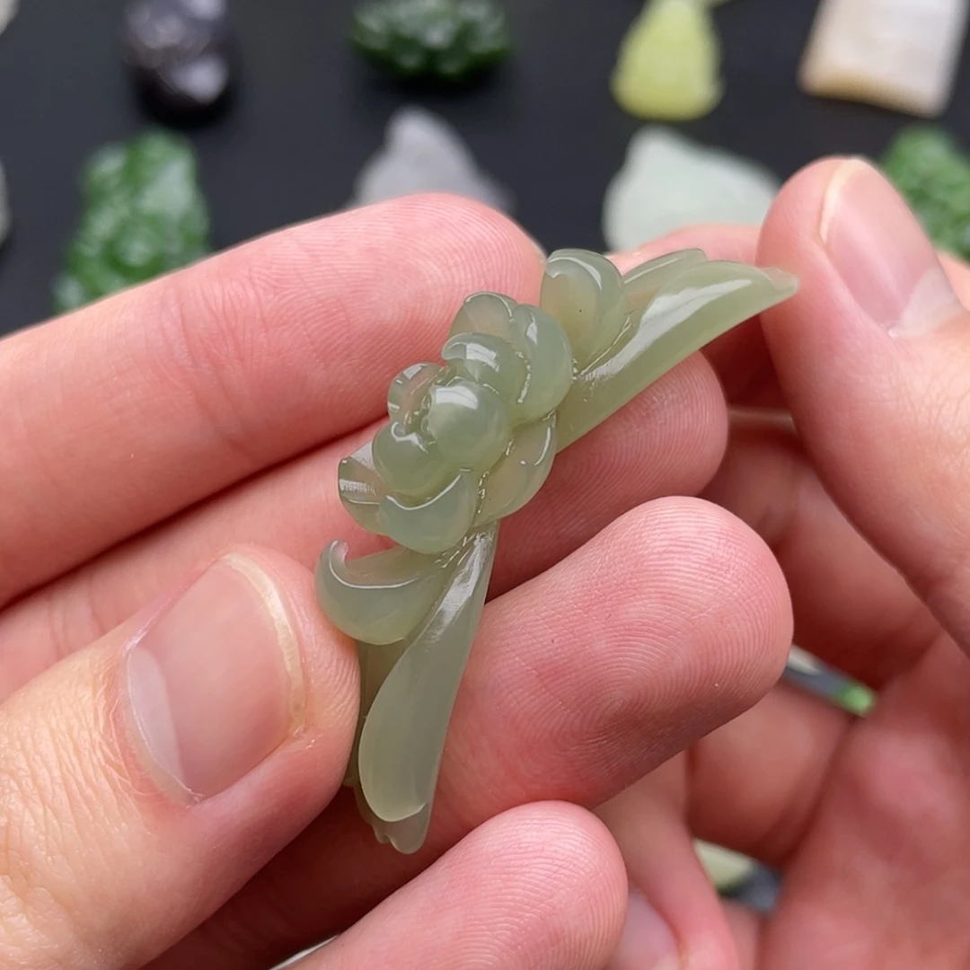 【闪购商品】颈饰未镶嵌和田玉