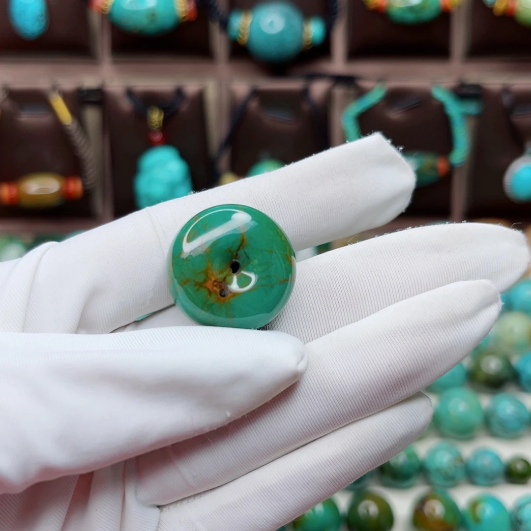 张***华绿松石未镶嵌原矿