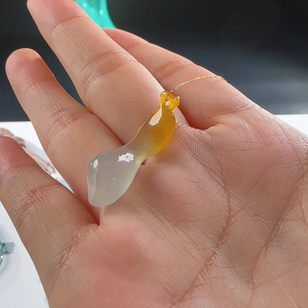 颈饰未镶嵌翡翠橦