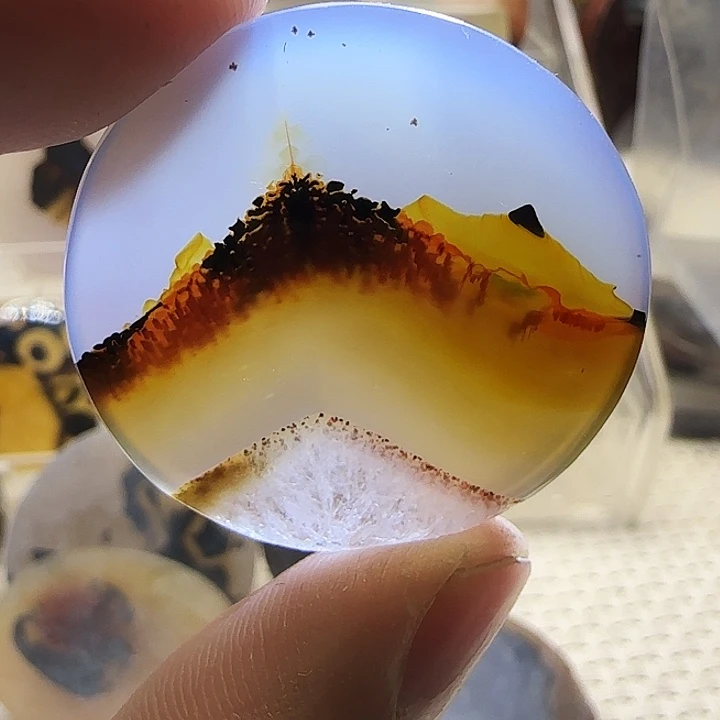 玛瑙/玉髓未镶嵌珠宝奇石