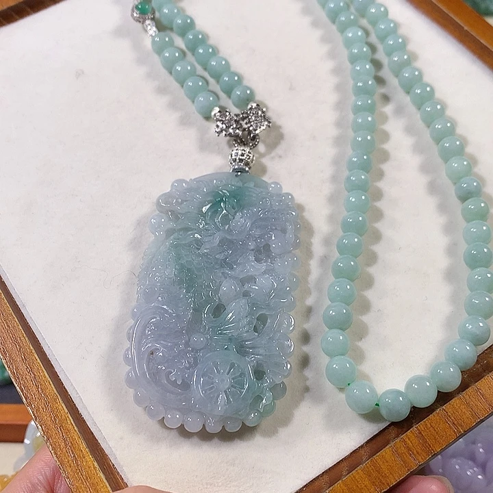 翡翠未镶嵌颈饰翡翠吊坠