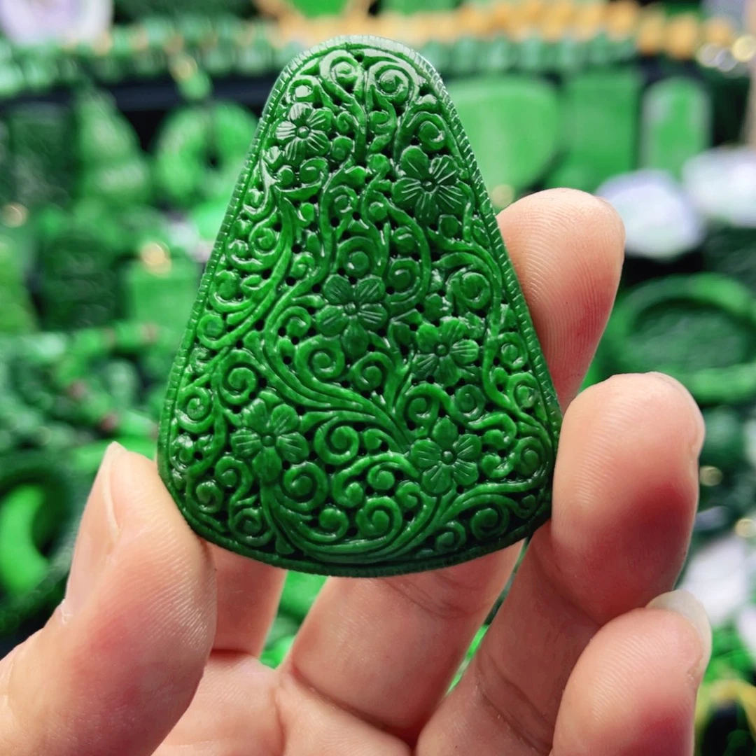 L***妃银翡翠吊坠仿古牌