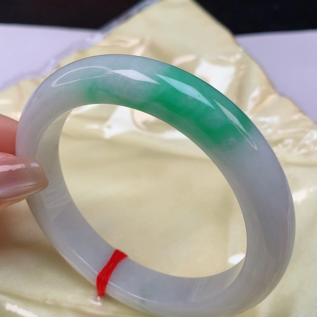 【闪购商品】翡翠手镯未镶嵌57翡翠手镯