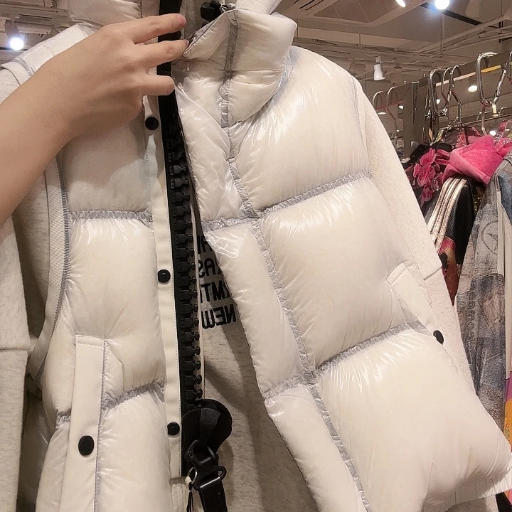 Bhhhjjhhdccvcvvjjjhh