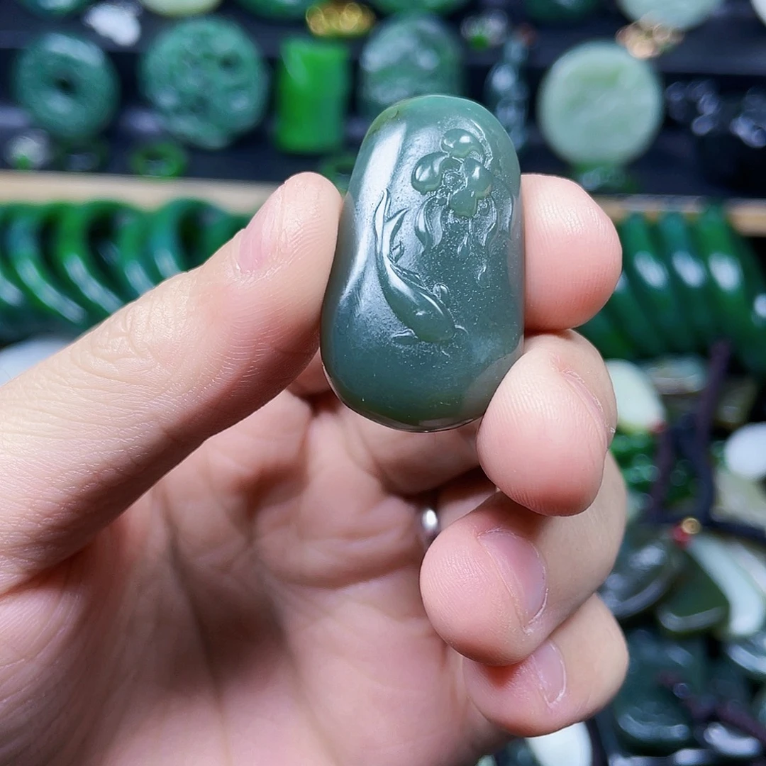 和田玉未镶嵌珠宝半成品