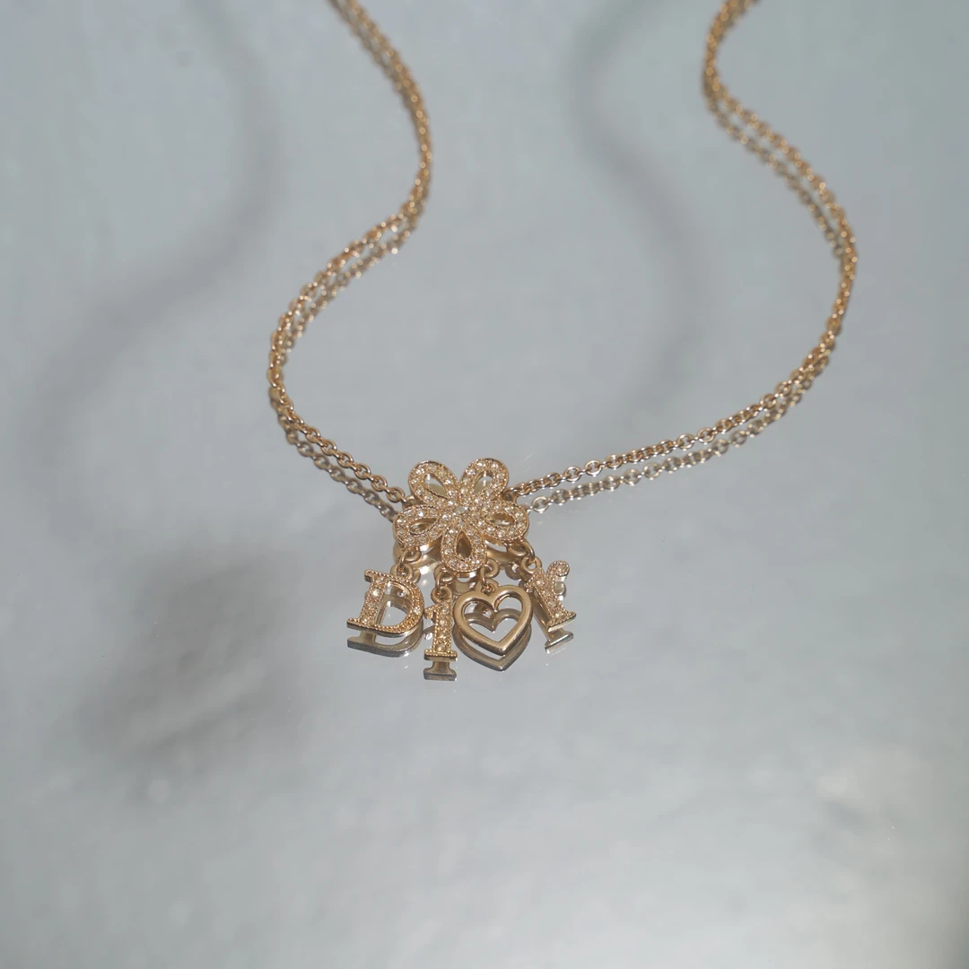 95新 DIOR/迪奥 小花满钻设计dior字母项链气质 zm07