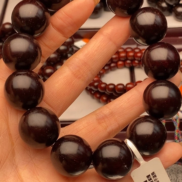 陈****小叶紫檀手串/手链1.8泥料多星特价款