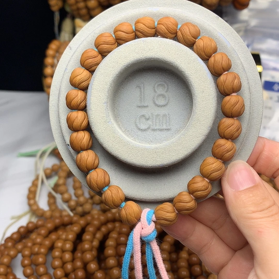 猴头核桃手串猴头小卷卷酥手持