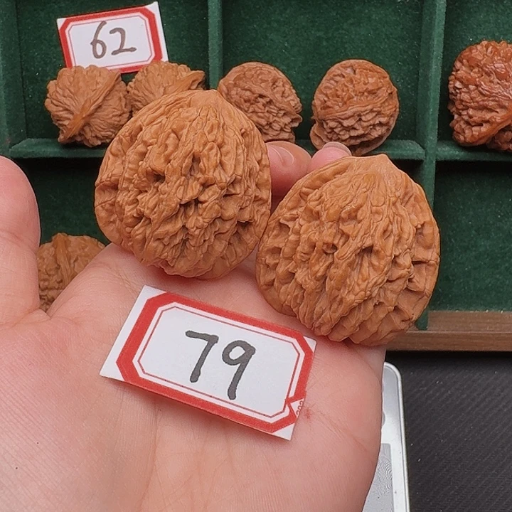 吊坠文玩核桃全品41尺虎头