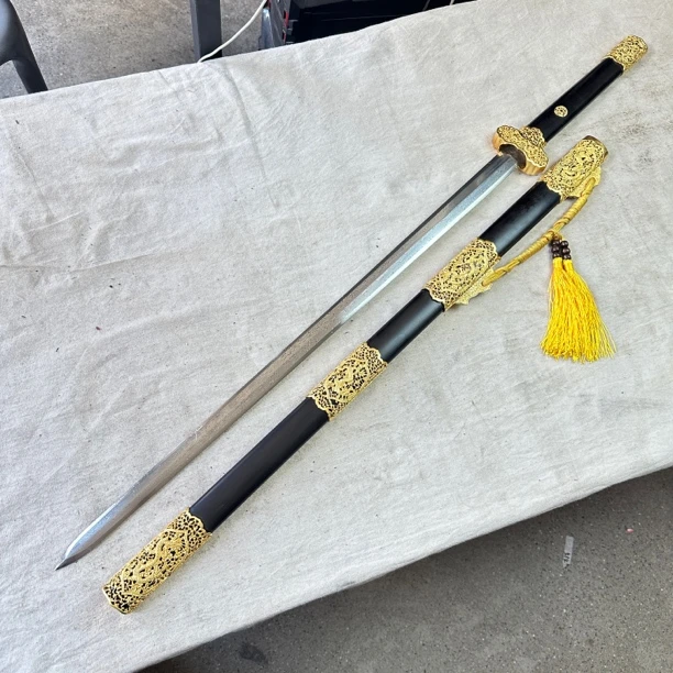 1237 龙泉昊天宝剑自锻钢黑檀木鎏金未开刃