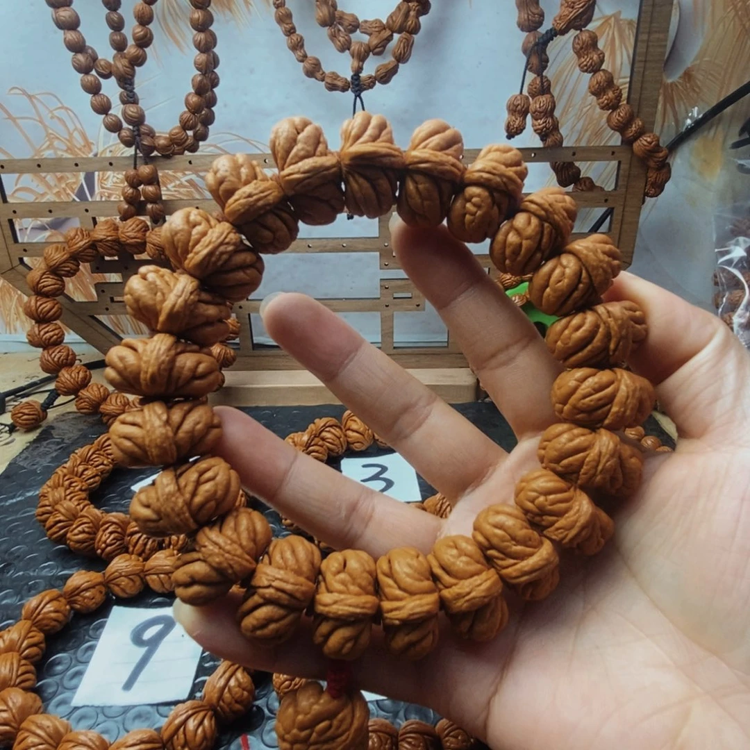 D***生吊坠文玩核桃龙纹桃核