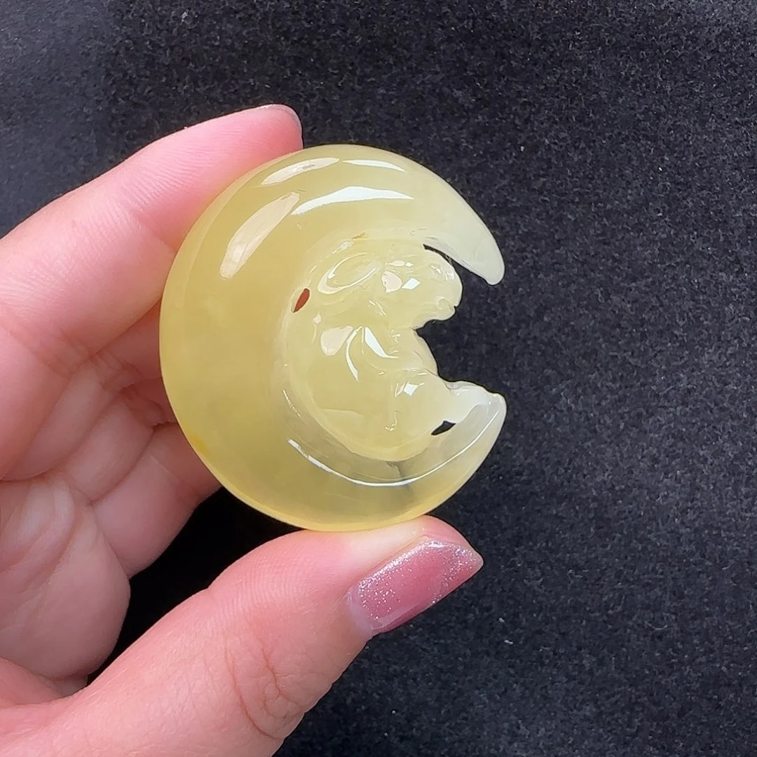 蜜蜡未镶嵌珠宝奇石