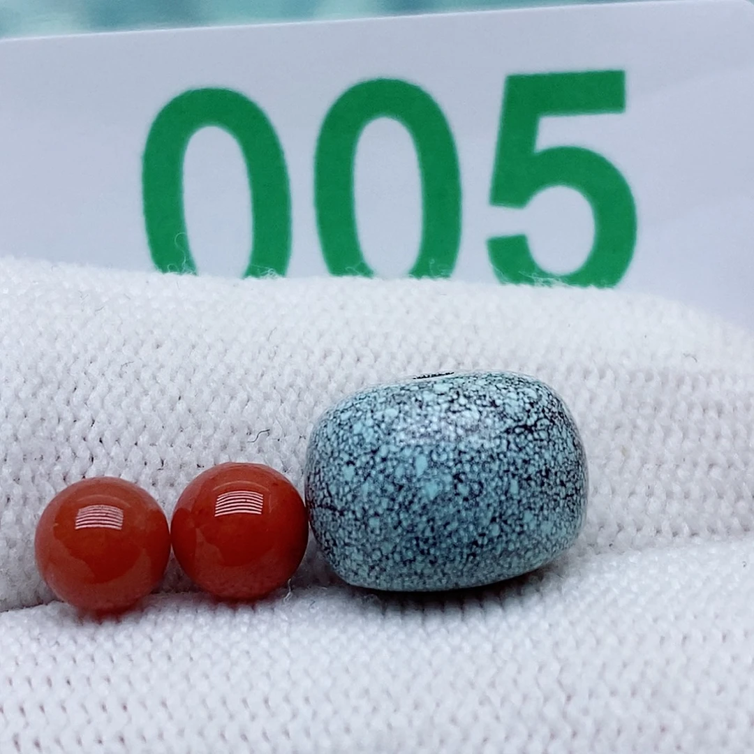 南红玛瑙未镶嵌珠宝奇石