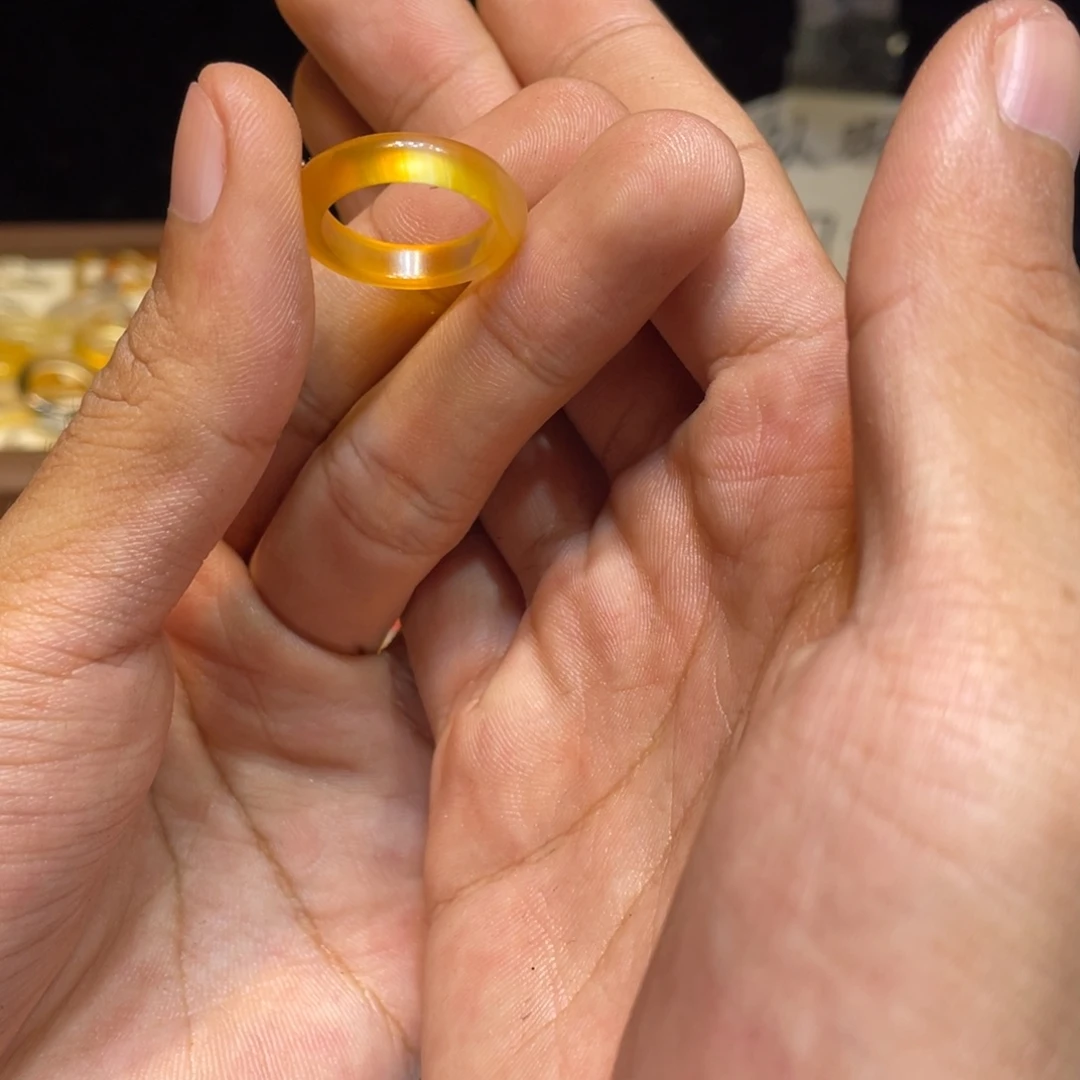 玛瑙/玉髓未镶嵌戒指584号港11 默认瑕疵