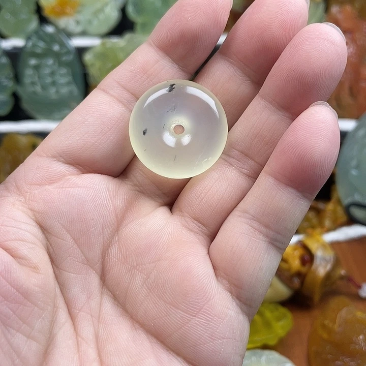 蛇纹石玉未镶嵌挂件