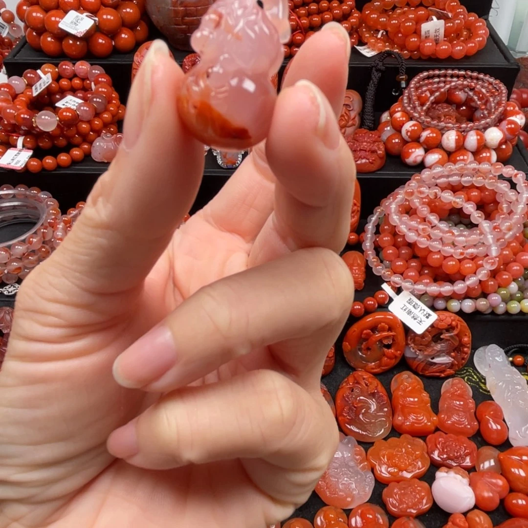 南红玛瑙未镶嵌葫芦