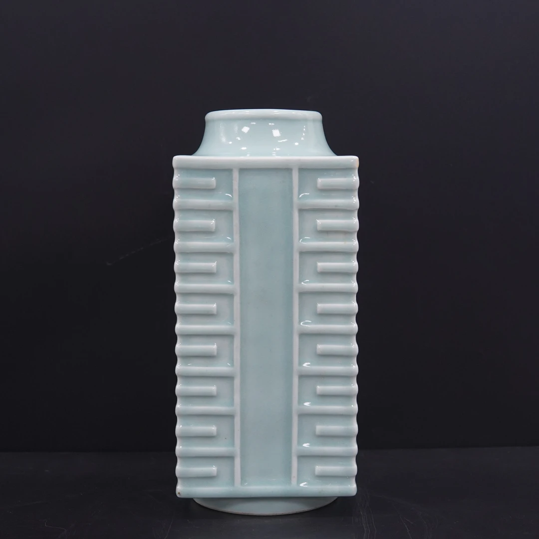 仿古瓷 OW00011粉青釉八卦琮式瓶