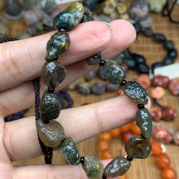 玛瑙/玉髓珠宝半成品未镶嵌进**境