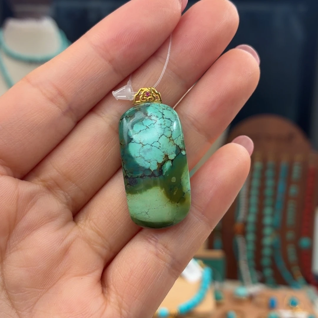 绿松石18K金镶嵌颈饰