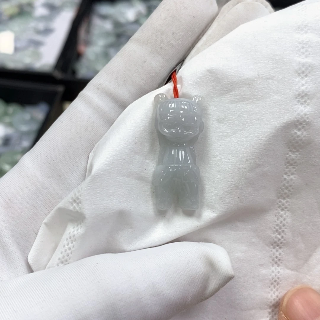 翡翠颈饰未镶嵌哪吒