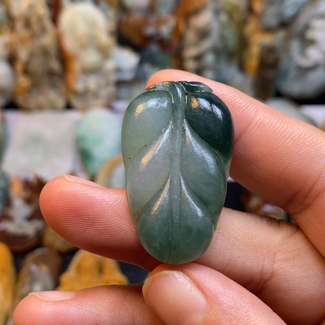 定制翡翠未镶嵌特色16