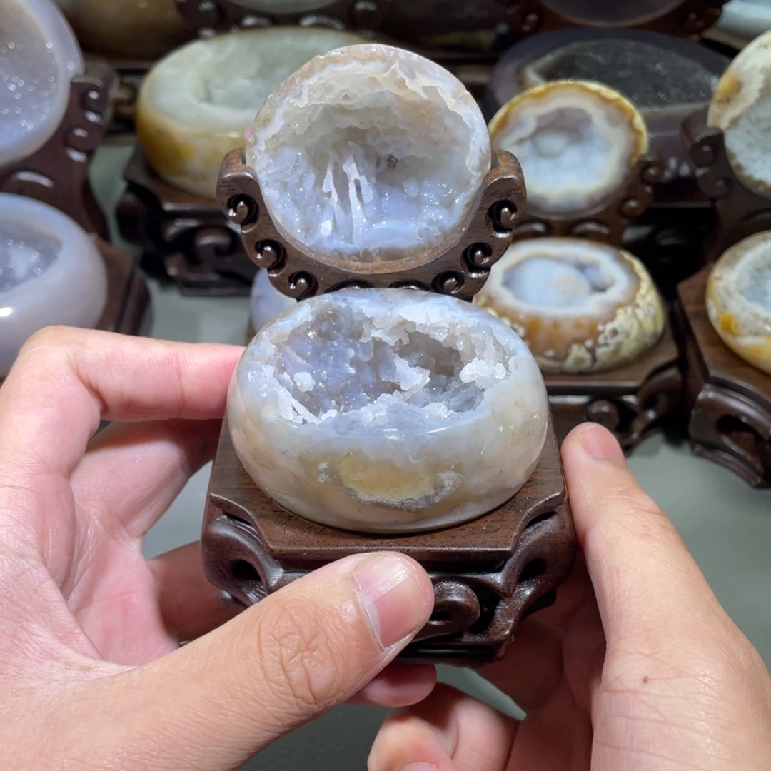 水晶未镶嵌大型摆件（非配饰）聚宝盆