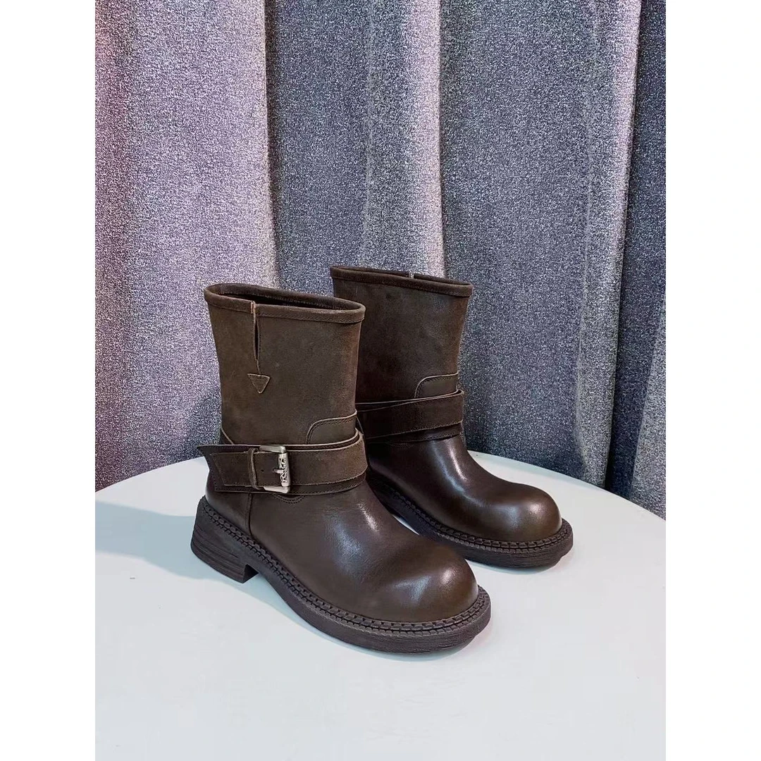 C2497  棕色 时尚秋冬低跟圆头中筒靴  马丁靴