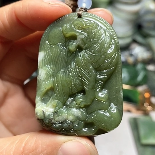 未镶嵌和田玉（糖玉）珠宝半成品