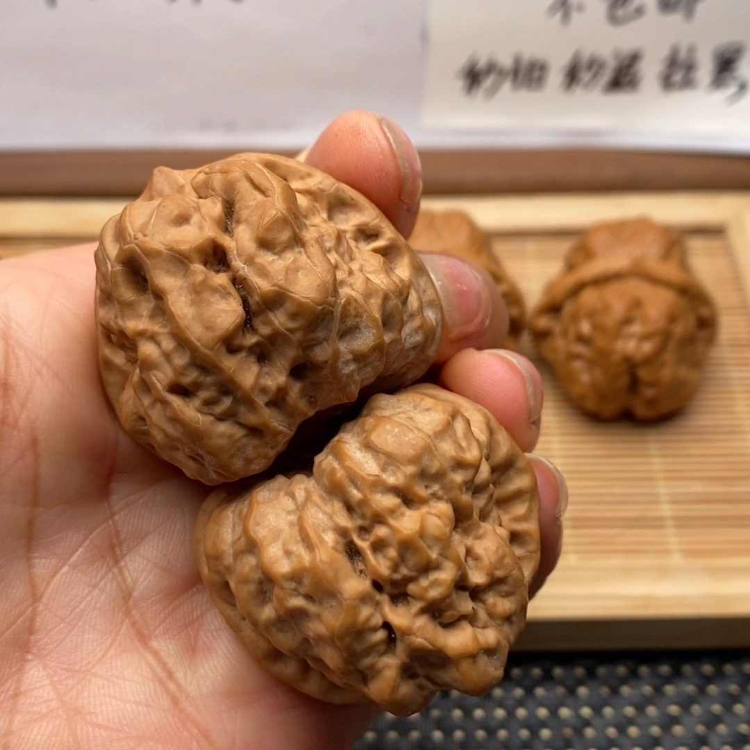 文玩核桃把件全品边39左右